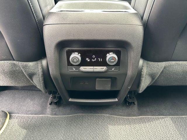 2025 GMC Acadia Denali AWD