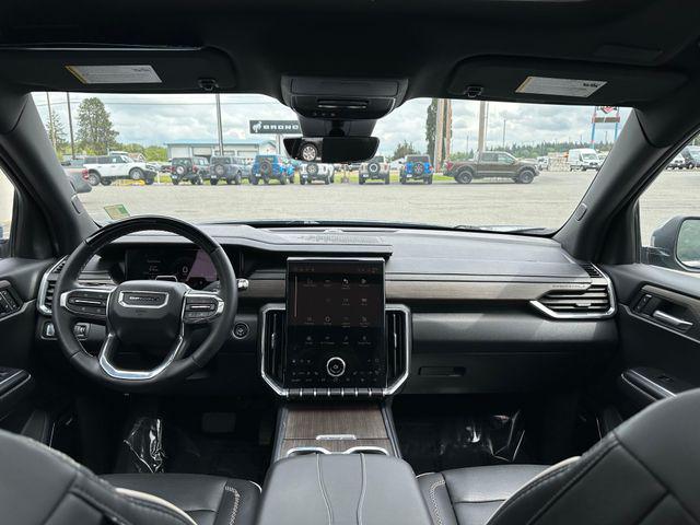 2025 GMC Acadia Denali AWD