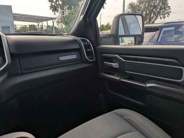 2024 Ram 3500 Big Horn Crew Cab 4x4 8' Box