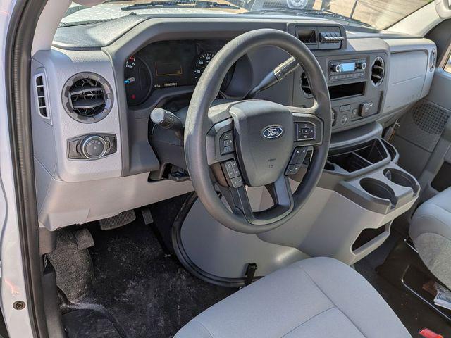 2027 Ford E-Series Cutaway Base