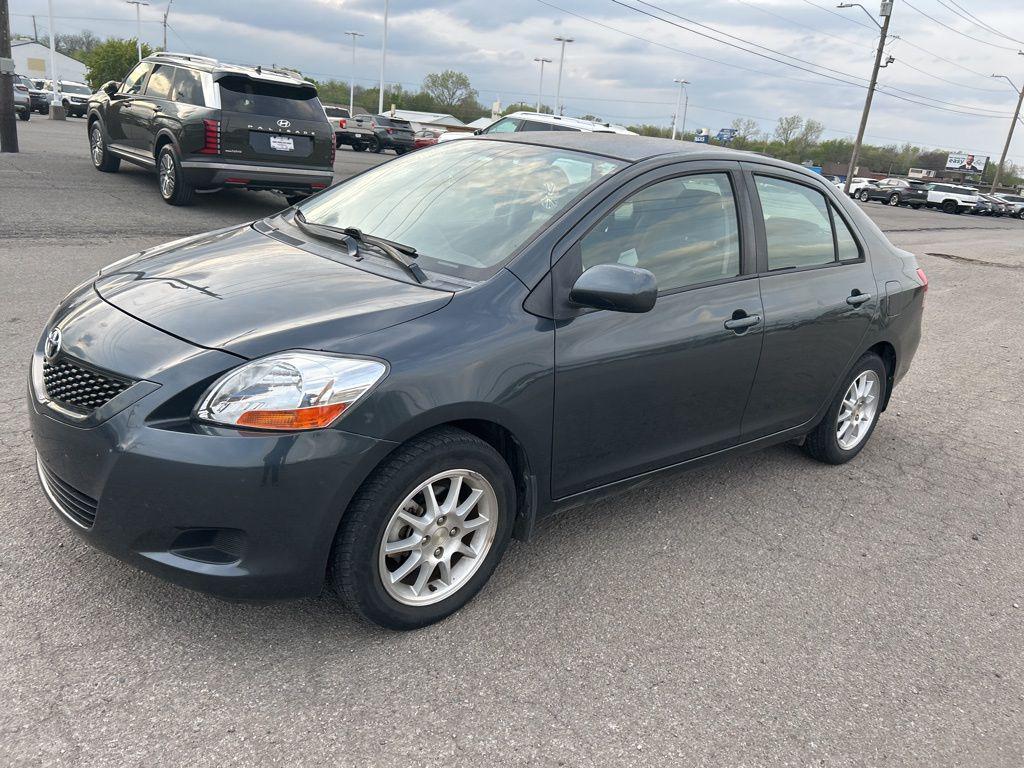 2010 Toyota Yaris Sedan Sedan Front-Wheel Drive