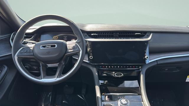 2026 Jeep Grand Cherokee L Altitude 4x4