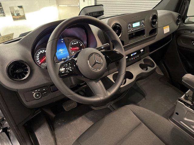 2025 Mercedes-Benz Sprinter 2500 Standard Roof 4-Cyl Diesel