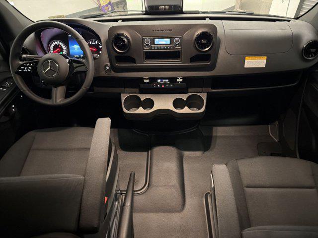 2025 Mercedes-Benz Sprinter 2500 Standard Roof 4-Cyl Diesel