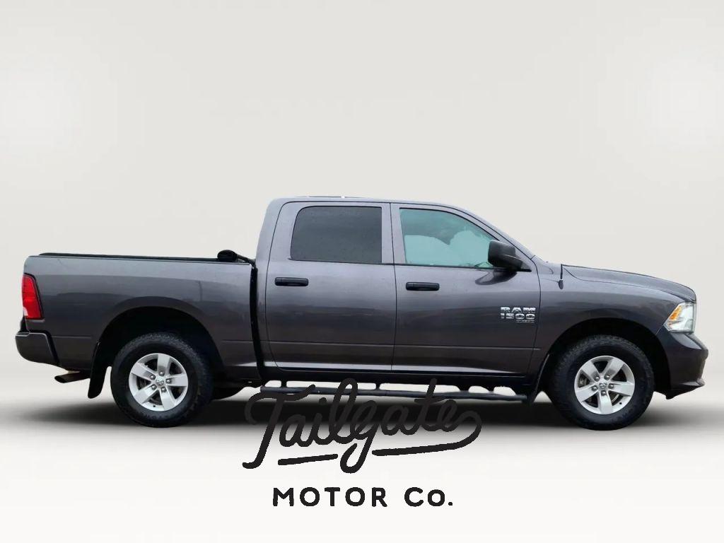 2019 RAM 1500 Classic Express 4x4 Crew Cab 5'7's photo