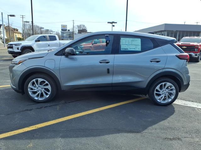2027 Chevrolet Bolt LT FWD