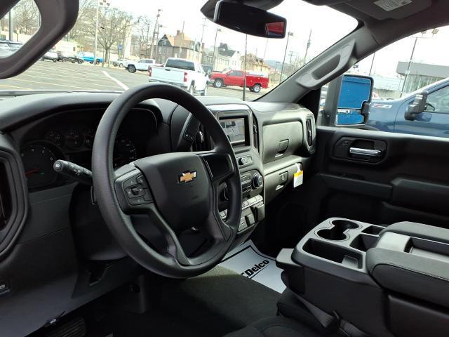 2026 Chevrolet Silverado 2500HD Crew Cab, Standard Bed, WT, 4WD
