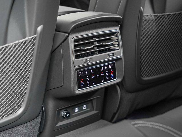 2026 Audi Q8 Premium Plus 55 TFSI quattro Tiptronic