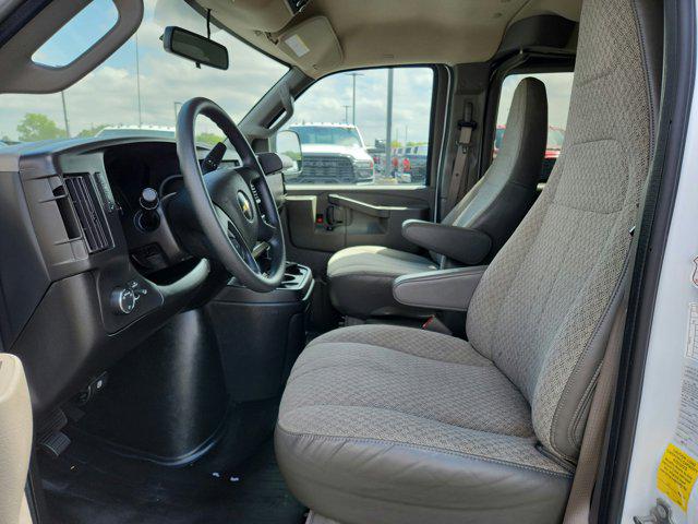 2023 Chevrolet Express Passenger RWD 3500 Extended Wheelbase LS