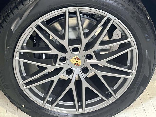 2026 Porsche Cayenne Unknown