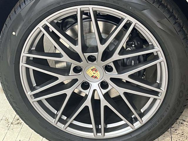 2026 Porsche Cayenne Unknown