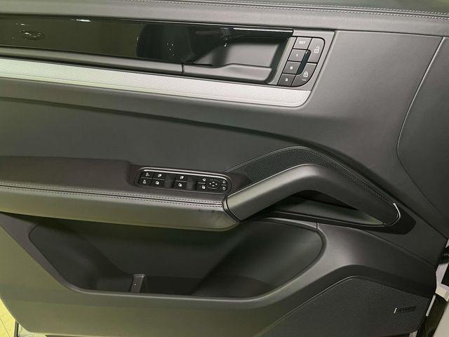 2026 Porsche Cayenne Unknown