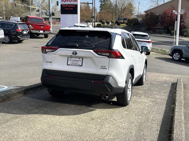 2021 Toyota RAV4 Hybrid XLE