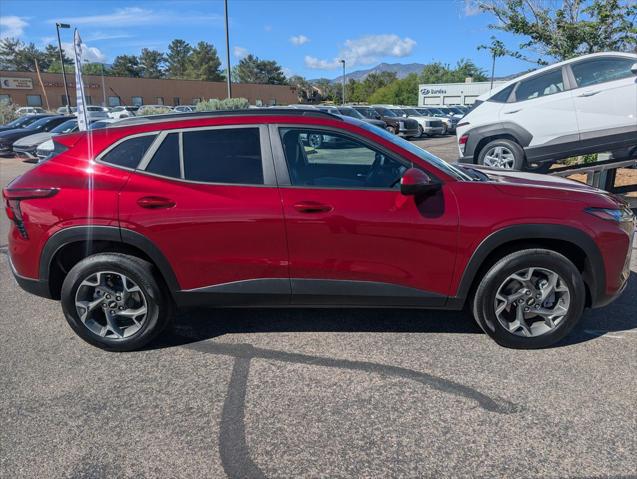 2025 Chevrolet Trax FWD LT