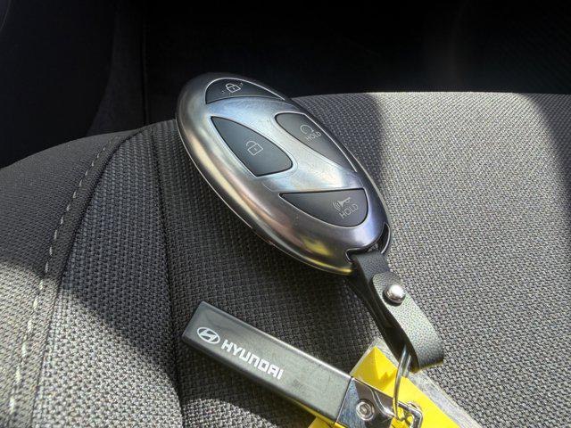 2025 Hyundai Kona SEL Convenience