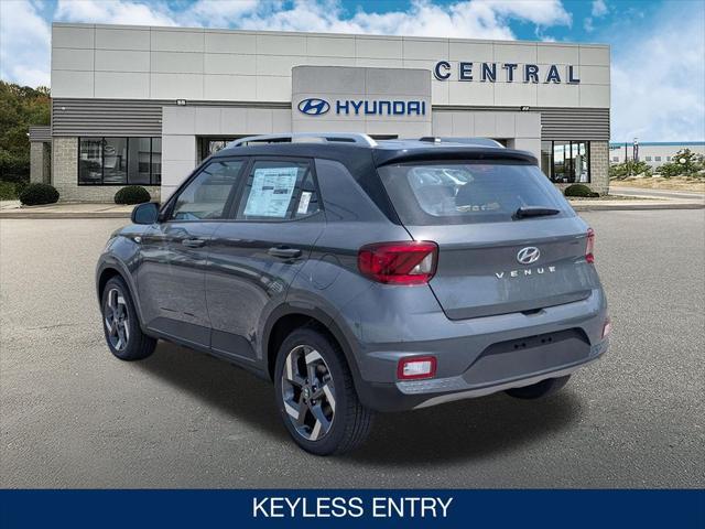 2026 Hyundai Venue SEL w/Two-Tone Roof