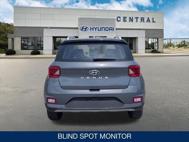 2026 Hyundai Venue SEL w/Two-Tone Roof