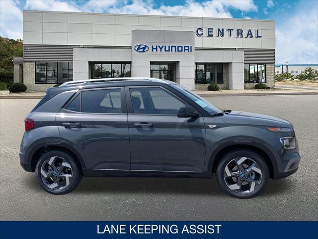 2026 Hyundai Venue SEL w/Two-Tone Roof