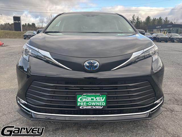 2024 Toyota Sienna XLE