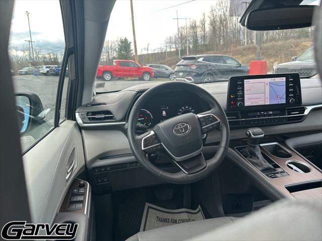 2024 Toyota Sienna XLE