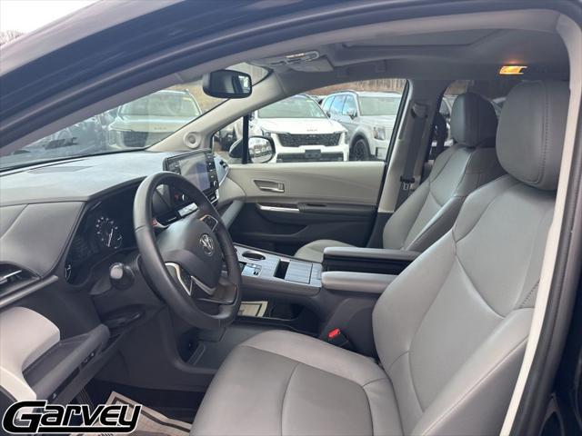 2024 Toyota Sienna XLE