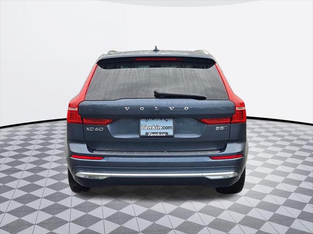 2023 Volvo XC60 B5 Ultimate Bright Theme
