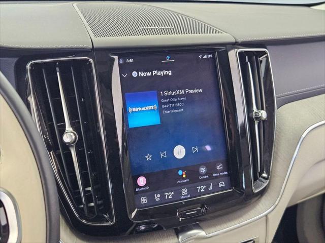 2023 Volvo XC60 B5 Ultimate Bright Theme
