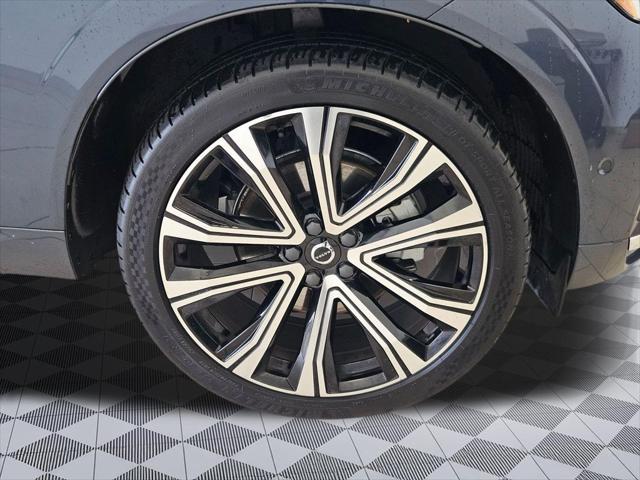 2023 Volvo XC60 B5 Ultimate Bright Theme