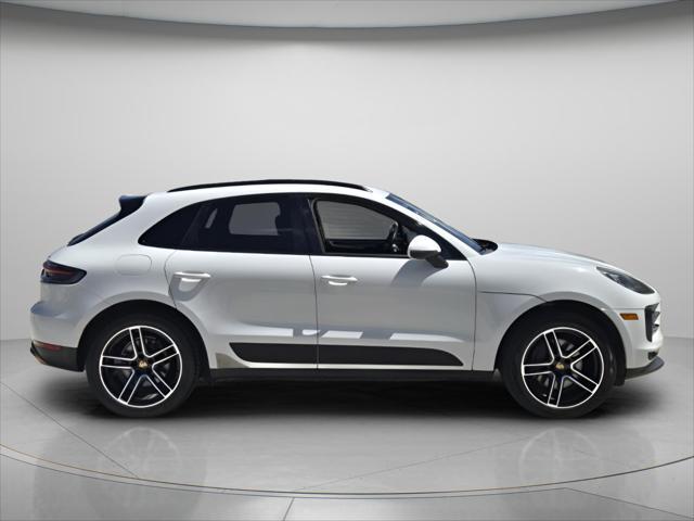 2020 Porsche Macan BASE