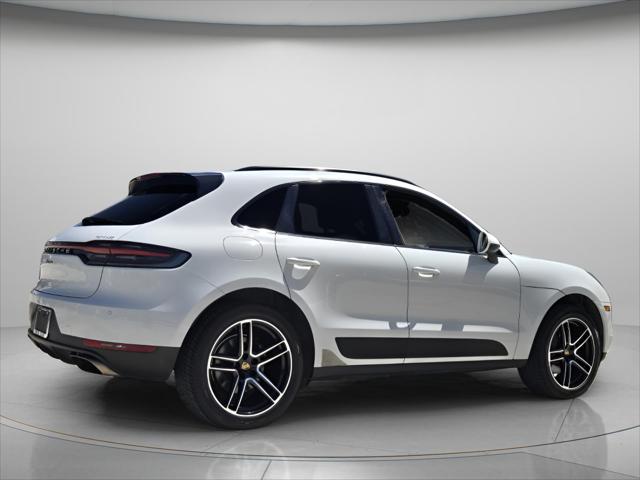 2020 Porsche Macan BASE