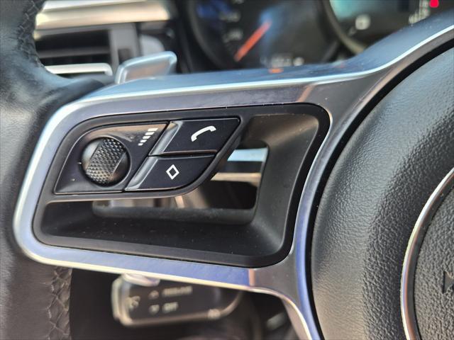 2020 Porsche Macan BASE