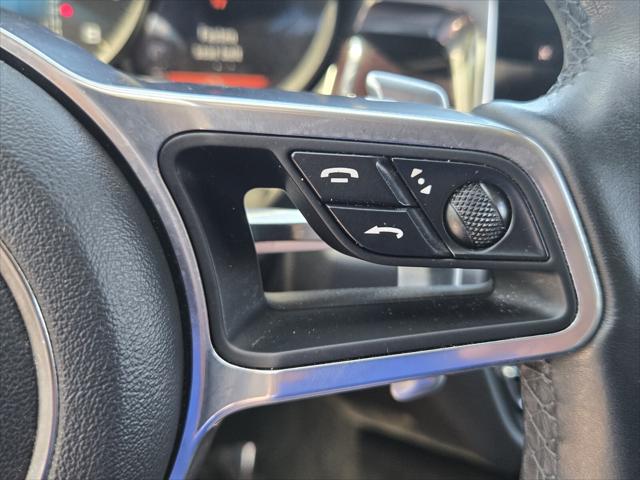 2020 Porsche Macan BASE