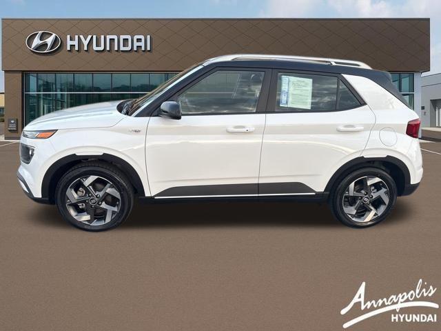 2026 Hyundai Venue SEL w/Two-Tone Roof