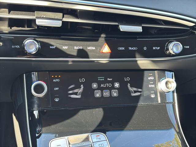 2026 Genesis GV70 2.5T