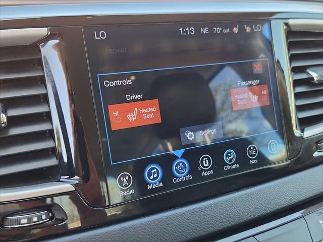 2017 Chrysler Pacifica Touring-L