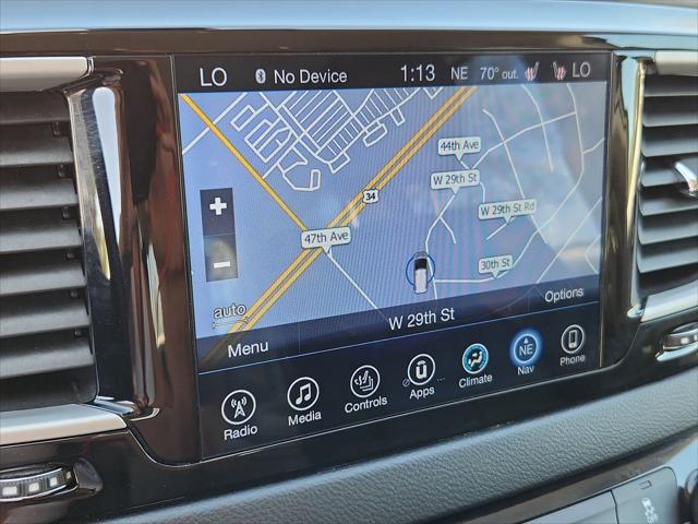 2017 Chrysler Pacifica Touring-L
