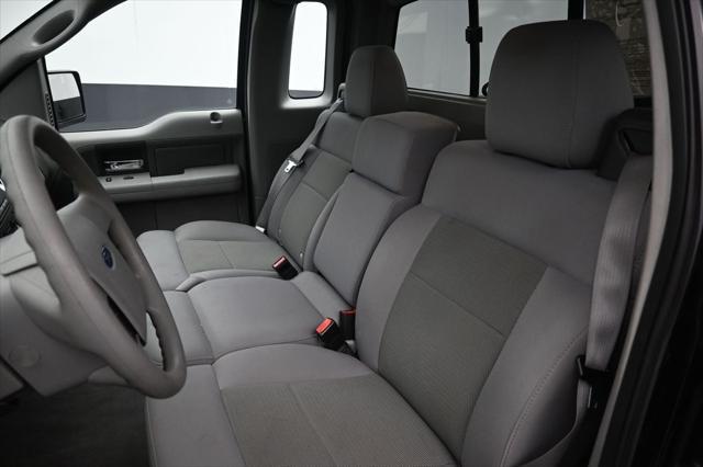 2004 Ford F-150 XLT