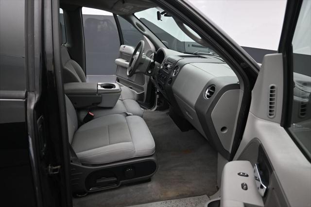 2004 Ford F-150 XLT