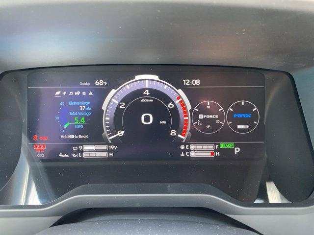 2026 Toyota Tundra Platinum Hybrid CrewMax 5.5' Bed