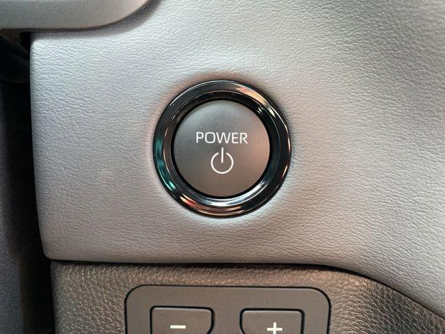 2026 Toyota Tundra Platinum Hybrid CrewMax 5.5' Bed