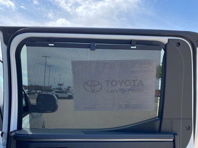 2026 Toyota Tundra Platinum Hybrid CrewMax 5.5' Bed