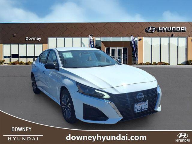 2025 Nissan Altima SV FWD