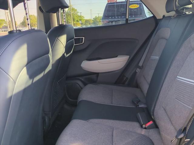 2026 Hyundai Venue SEL w/Two-Tone Roof