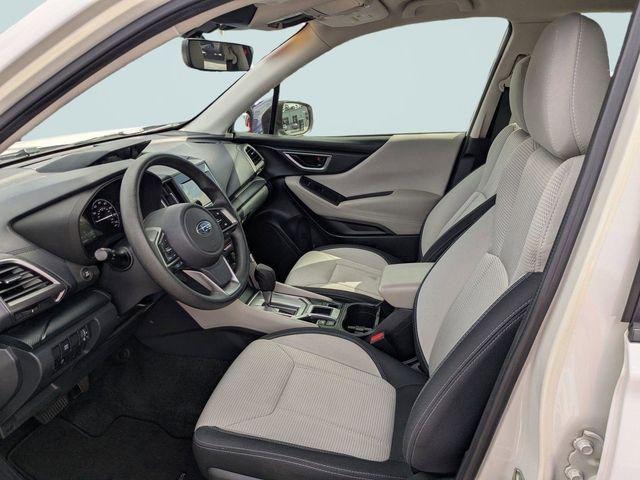 2023 Subaru Forester Base