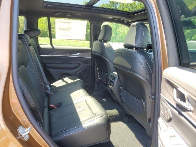 2026 Jeep Grand Cherokee Limited 4x4