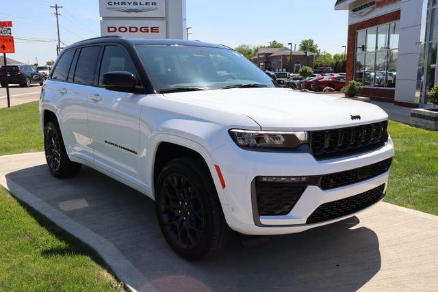 2026 Jeep Grand Cherokee GRAND CHEROKEE SUMMIT 4X4