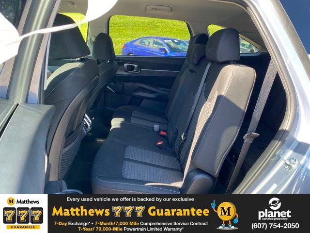 2023 Kia Sorento LX