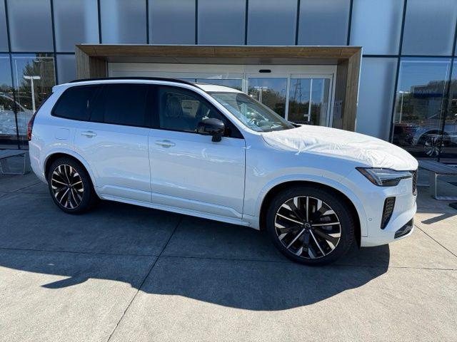 2026 Volvo XC90 Plug-In Hybrid Ultra Dark Theme, T8 AWD, Electric/Gasoline, 7 Seats for sale in Lynnwood, WA