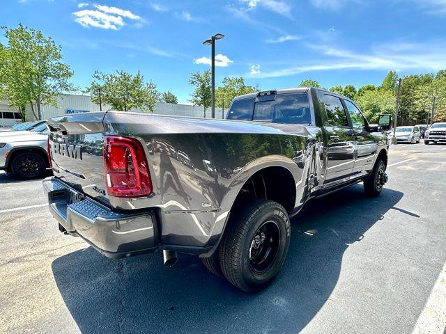 2026 Ram 3500 Laramie Crew Cab 4x4 8' Box