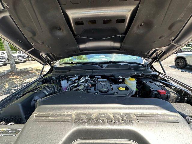 2026 Ram 3500 Laramie Crew Cab 4x4 8' Box